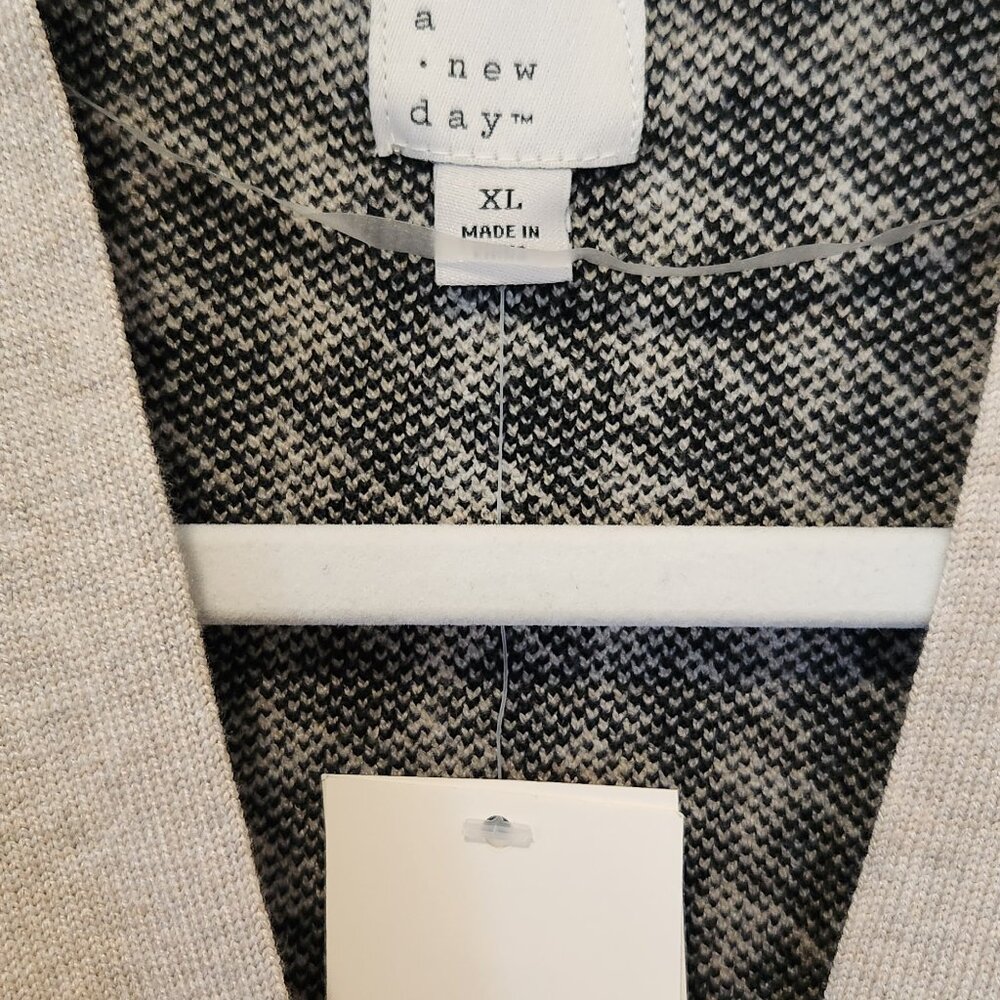 A New Day Houndstooth Sweater Size XL NWT - Picture 3 of 6